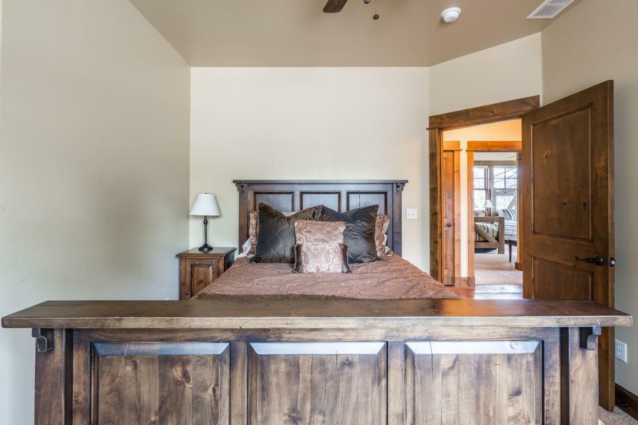 Rainbow Point Sabo Cabin West Yellowstone Exterior foto